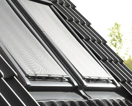 RoofLITE+ MUA manuaalinen ulkoinen markiisi