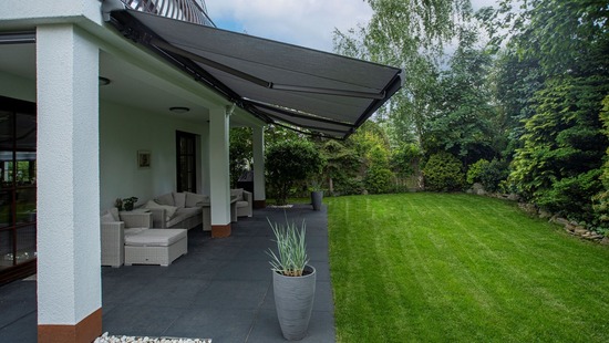 
										Sisäänvedettävät markiisit
																						