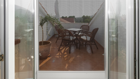 Hyönteissuojat Windowsille