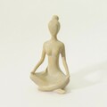 Figurine yoga lady Asana II 6x6x10 cm